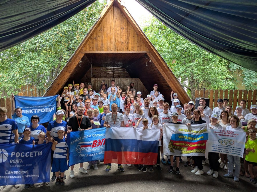 Семейный праздник "Папа, мама, я - спортивная семья"! Семейный праздник "Папа, мама, я - спортивная семья"!