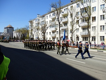 Фоторепортаж с возложения цветов к Вечному огню