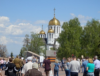 Фоторепортаж с возложения цветов к Вечному огню