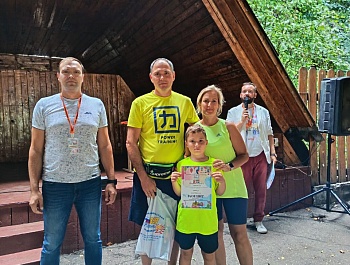 Семейный праздник "Папа, мама, я - спортивная семья"!