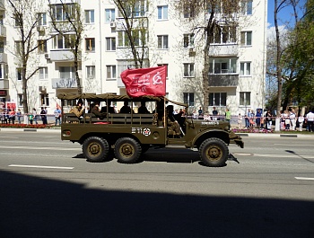 Фоторепортаж с возложения цветов к Вечному огню