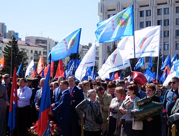Фоторепортаж с возложения цветов к Вечному огню