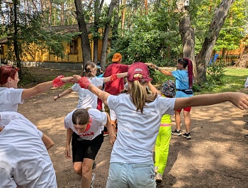 Семейный праздник "Папа, мама, я - спортивная семья"!