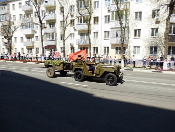 Фоторепортаж с возложения цветов к Вечному огню