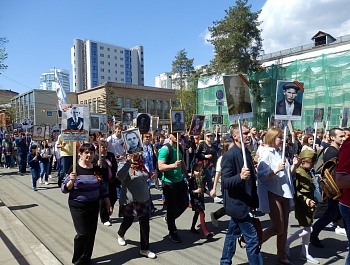Фоторепортаж с возложения цветов к Вечному огню