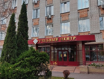 На месте встречи Волги и Оки...