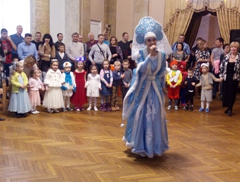 На Деда Мороза надейся, а сам не плошай!