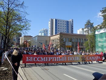 Фоторепортаж с возложения цветов к Вечному огню