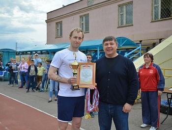 Снова первые!